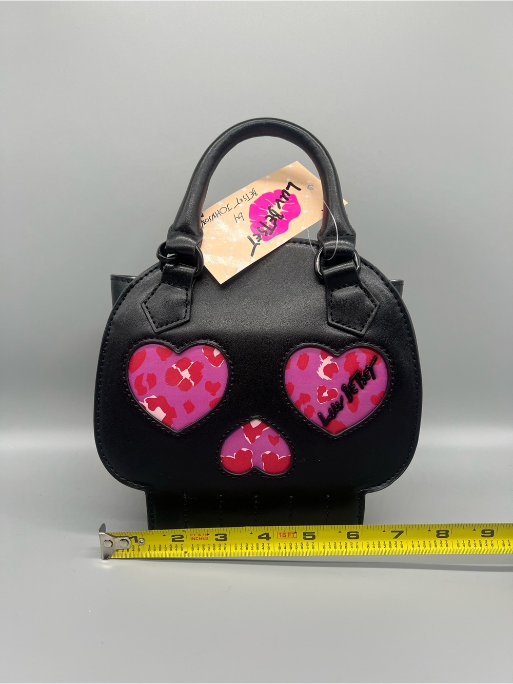 Betsey Johnson LBPOE skull purse - Picture 6 of 10